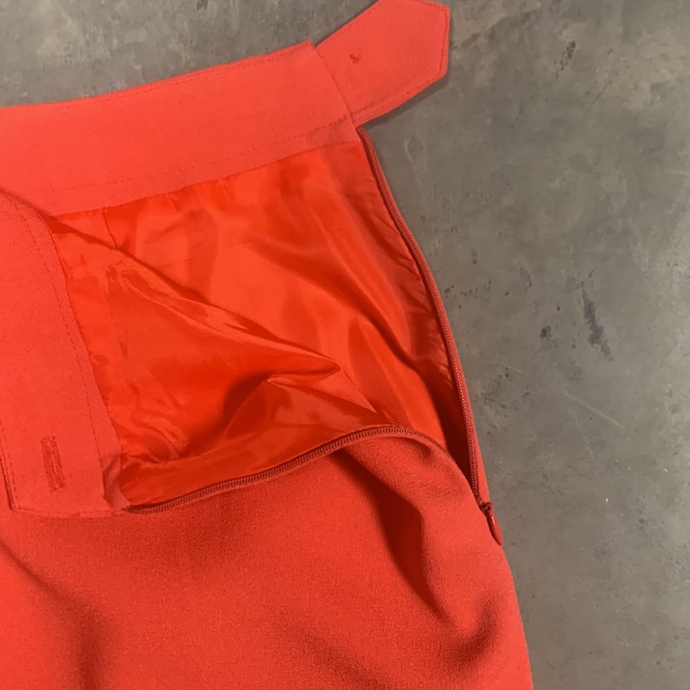 Jones New York size 12 skirt in a salmon color. - Picture 2 of 3